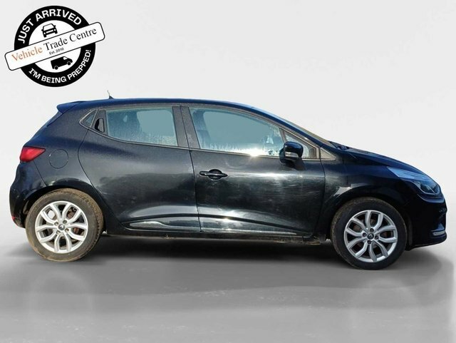 Renault Clio 0.9 Tce Dynamique Nav Hatchback Black