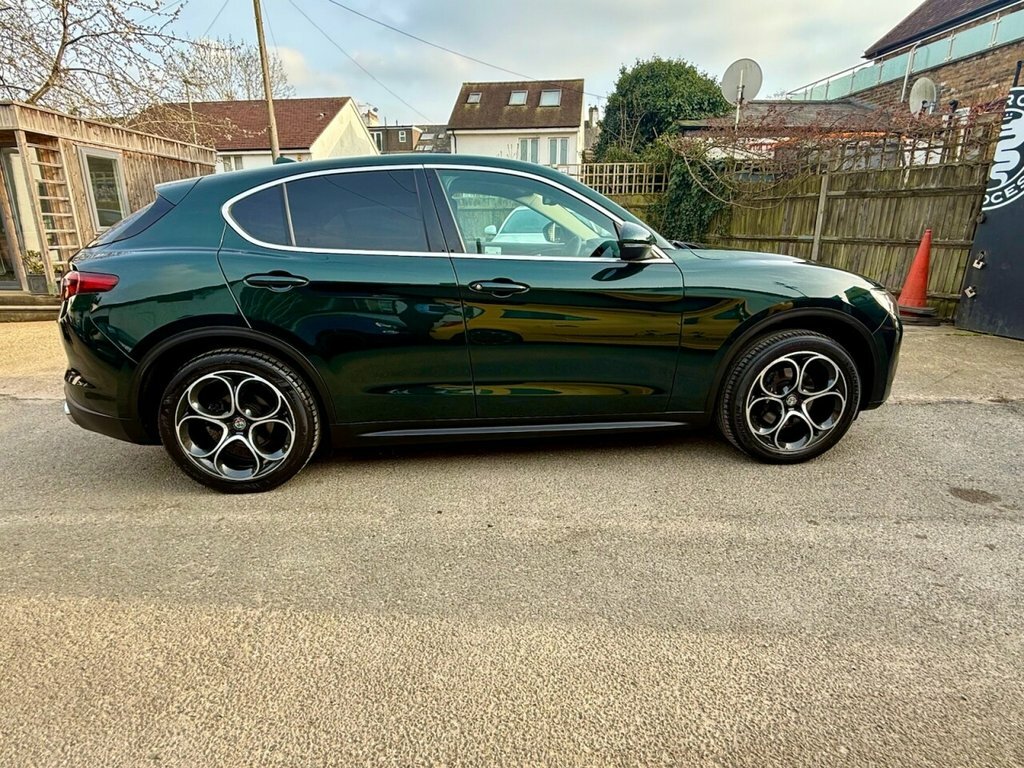 Alfa Romeo Stelvio 2.2L Speciale Green #6