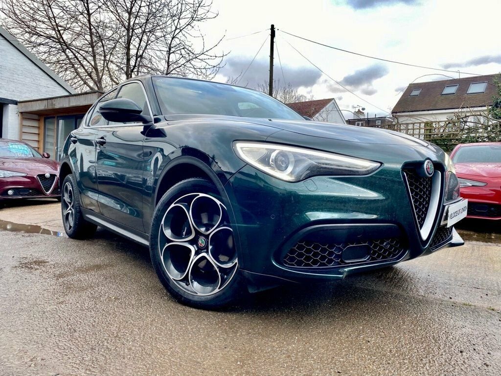 Alfa Romeo Stelvio 2.2L Speciale Green