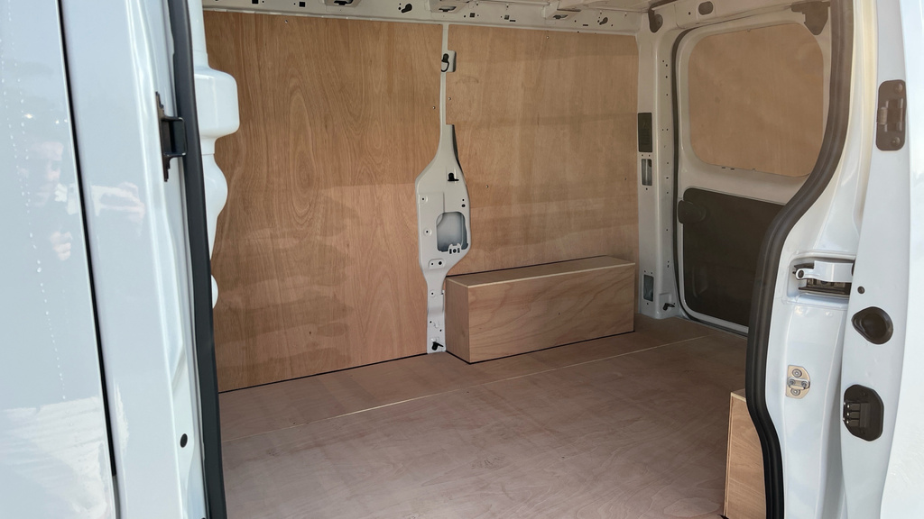 Renault Trafic Extra White #5
