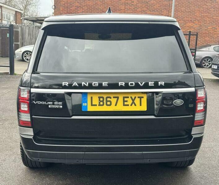 Land Rover Range Rover 4.4 Sd V8 Vogue LB67EXT Black #4