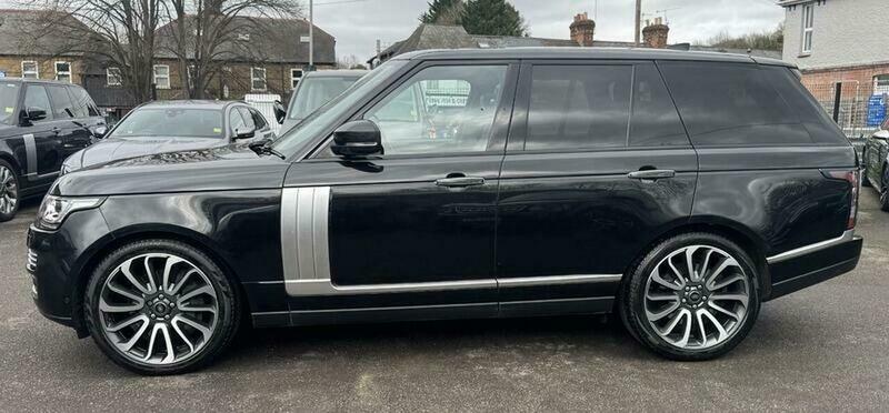 Land Rover Range Rover 4.4 Sd V8 Vogue LB67EXT Black #2