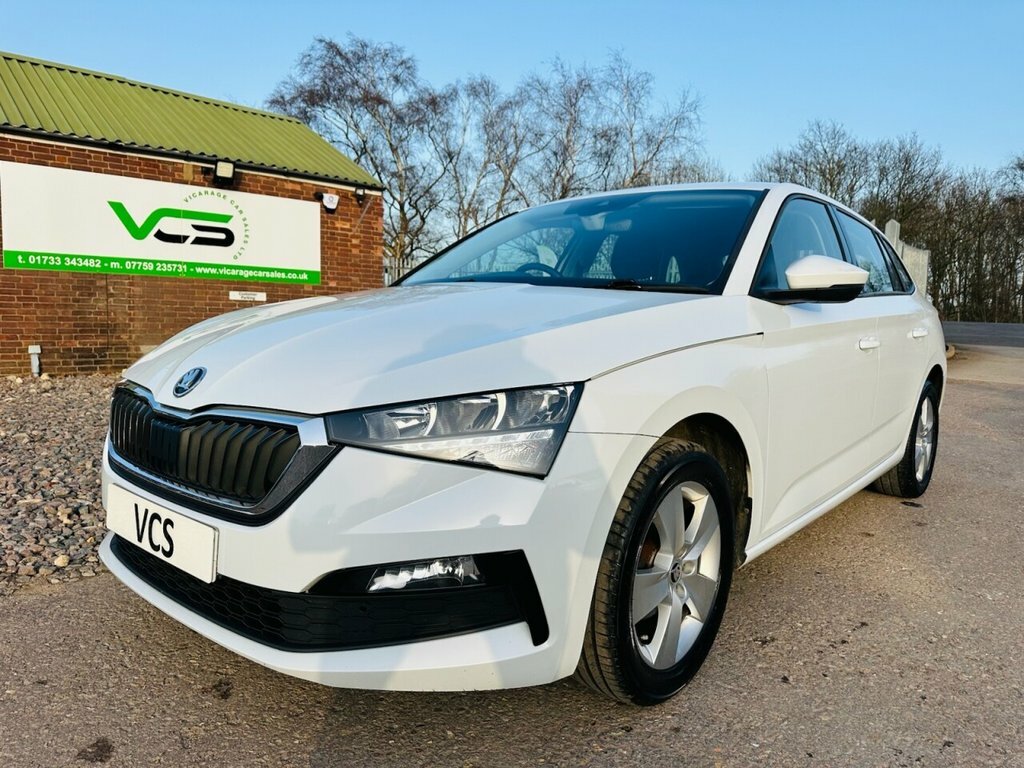 Skoda Scala 1L Se MJ69AOV White #3