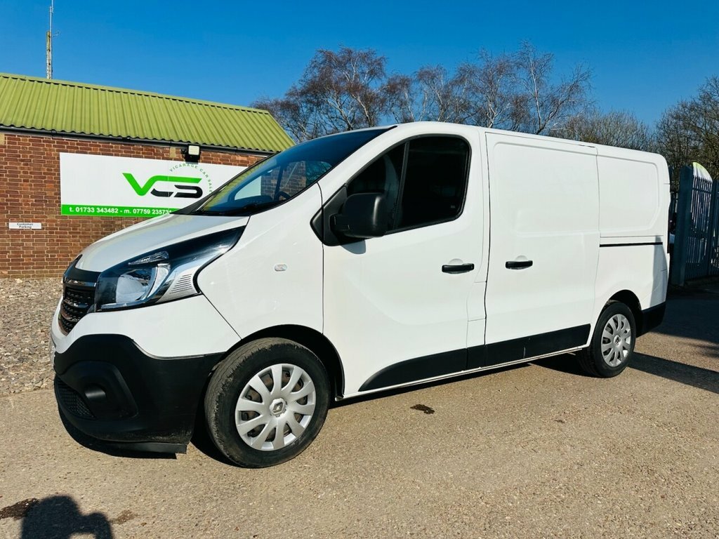 Renault Trafic 2L Business FG71VYA White #5