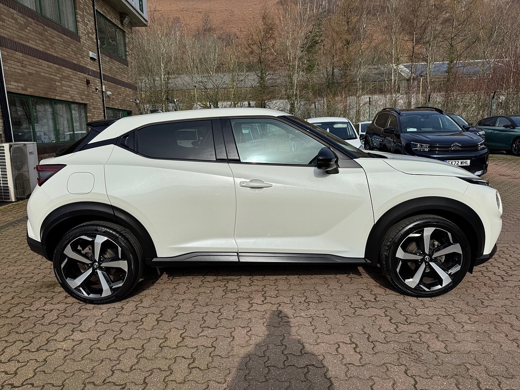 Nissan Juke Dig-t Tekna LV72MOU White #4