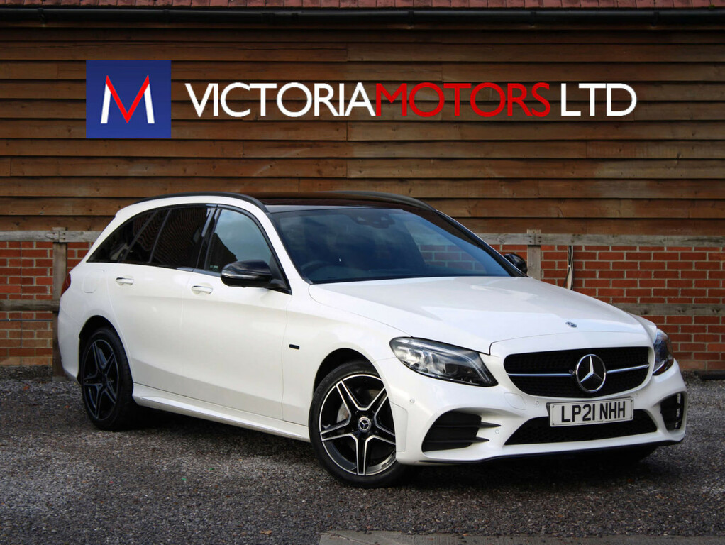 Mercedes-Benz C Class 2.0 C 300 Amg Line Night Edition Premium De White