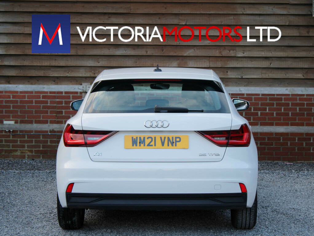 Audi A1 1.0 Tfsi 25 Technik Hatchback White #3