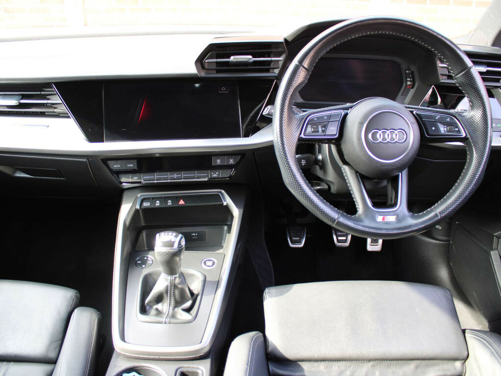 Audi A3 1.5 Tfsi 35 S Line Hatchback LM70LXV Red #6