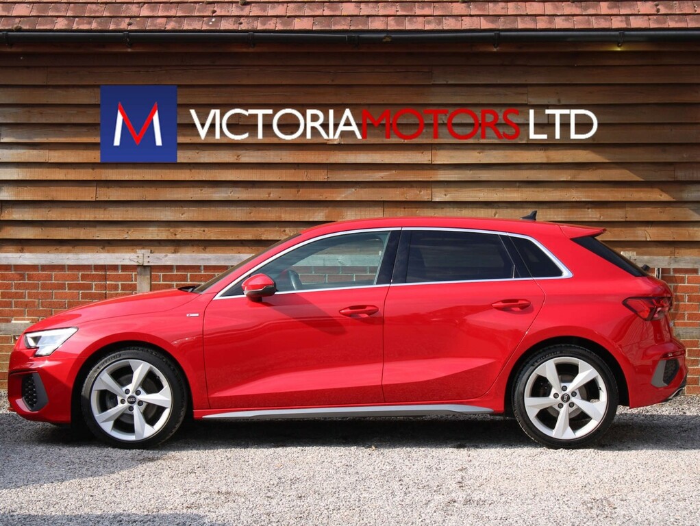Audi A3 1.5 Tfsi 35 S Line Hatchback LM70LXV Red #2