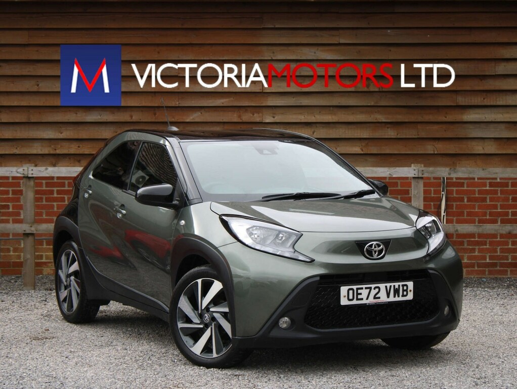 Toyota Aygo X 1.0 Vvt-i Edge Hatchback Green