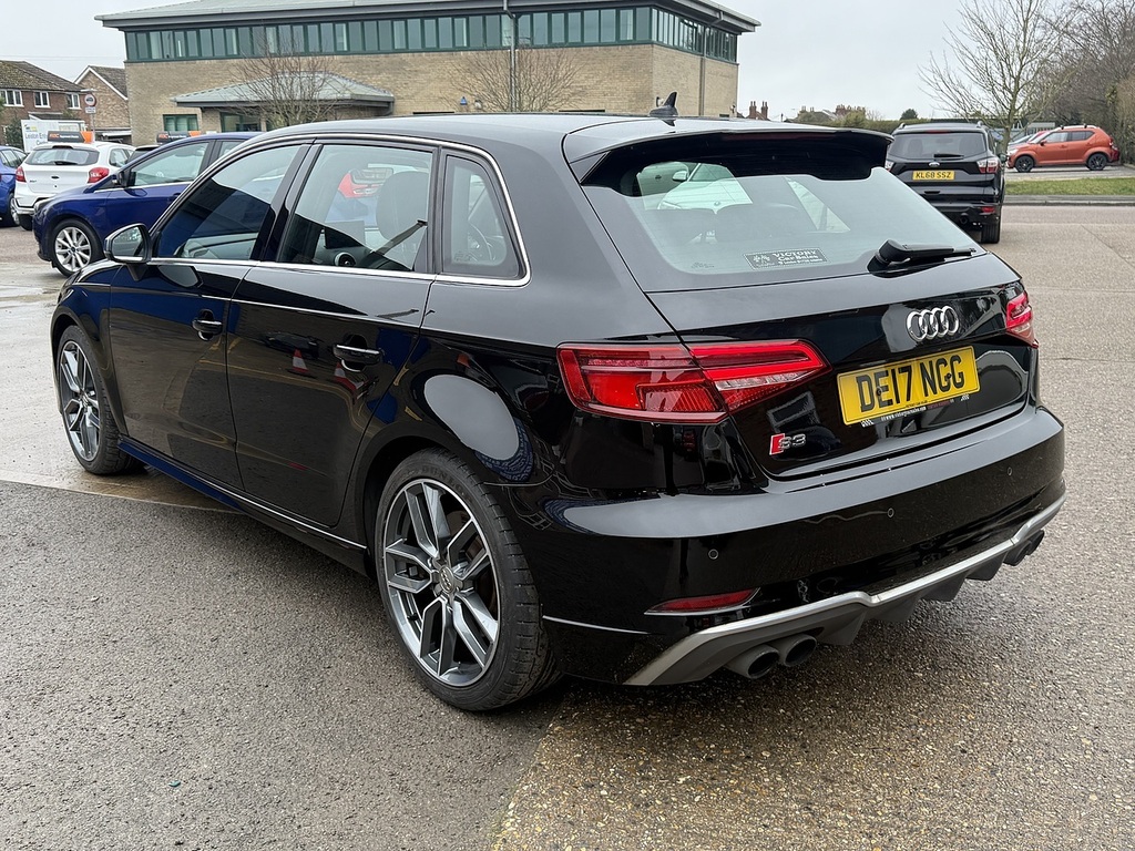 Audi S3 2.0Tfsi Sportback S-tronic Quattro U12062 Ul DE17NGG Black #4