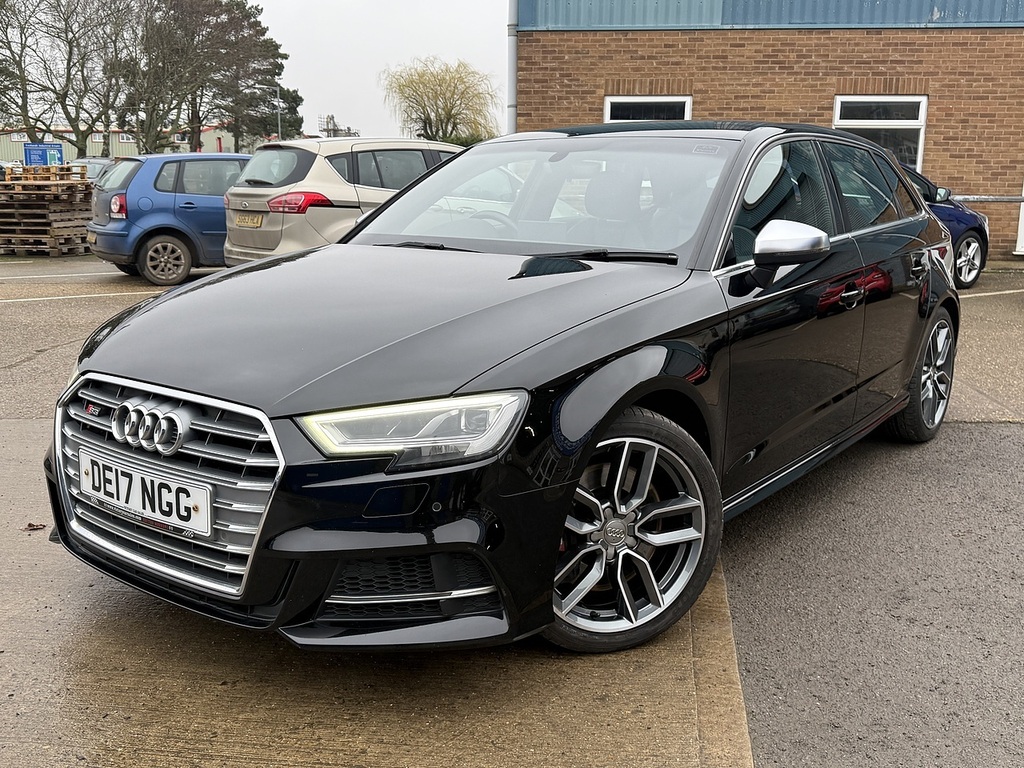 Audi S3 2.0Tfsi Sportback S-tronic Quattro U12062 Ul DE17NGG Black #5