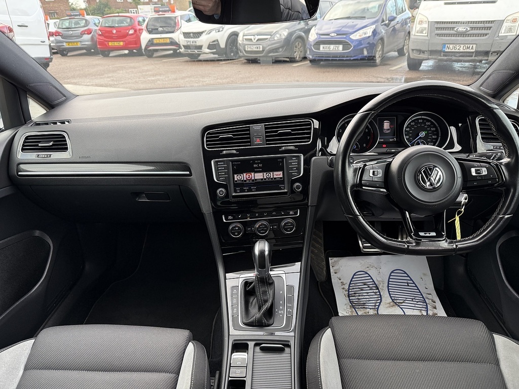 Volkswagen Golf R 2.0Tsi 4 Motion Dsg U12035 Ulez EY17HJK White #6