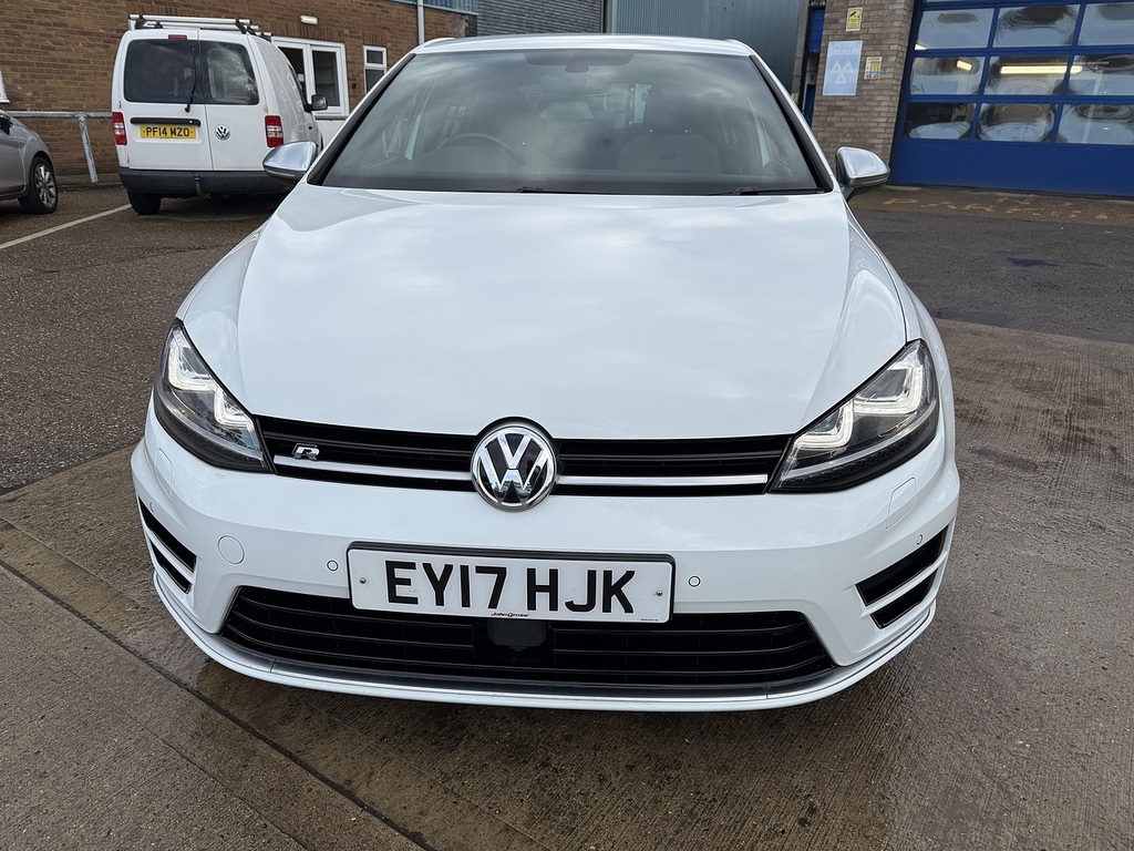 Volkswagen Golf R 2.0Tsi 4 Motion Dsg U12035 Ulez EY17HJK White #4