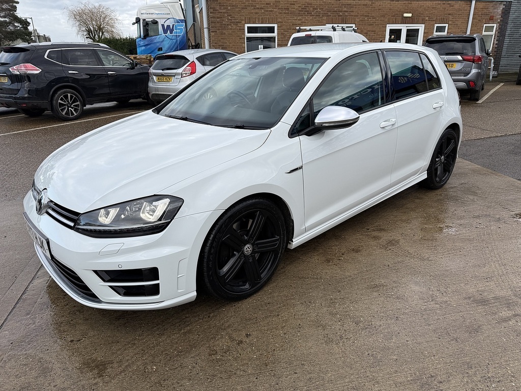 Volkswagen Golf R 2.0Tsi 4 Motion Dsg U12035 Ulez EY17HJK White #3