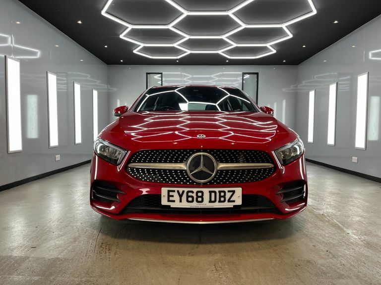 Mercedes-Benz A Class A 180 Amg Line Red #4