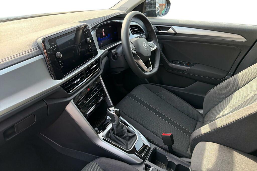 Volkswagen T-Roc Volkswagen T-roc Hatchback 1.5 Tsi Match Dsg KR75YBZ Black #2