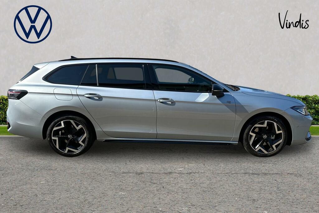 Volkswagen Passat Volkswagen Passat R-line 1.5 Etsi 150 Ps 7-Speed D AF75TVL Silver #4