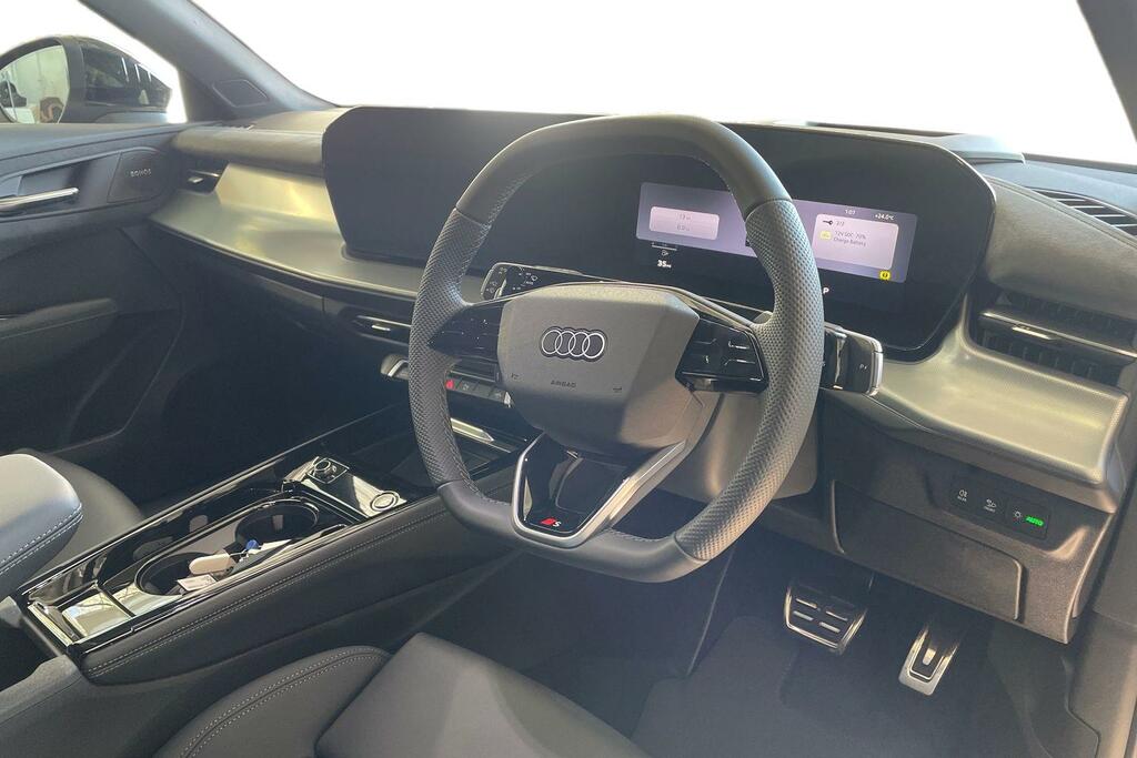Audi Q3 Audi Q3 Estate 2.0 Tdi S Line S Tronic AF26VOP Black #6