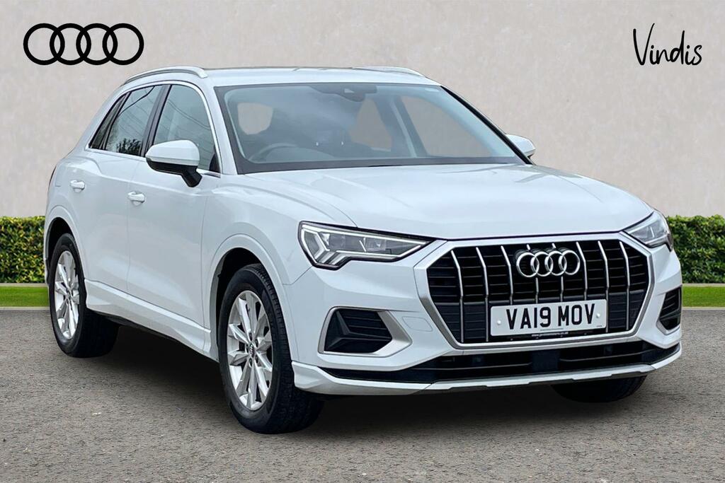 Audi Q3 Audi Q3 Sport 35 Tfsi 150 Ps 6-Speed White