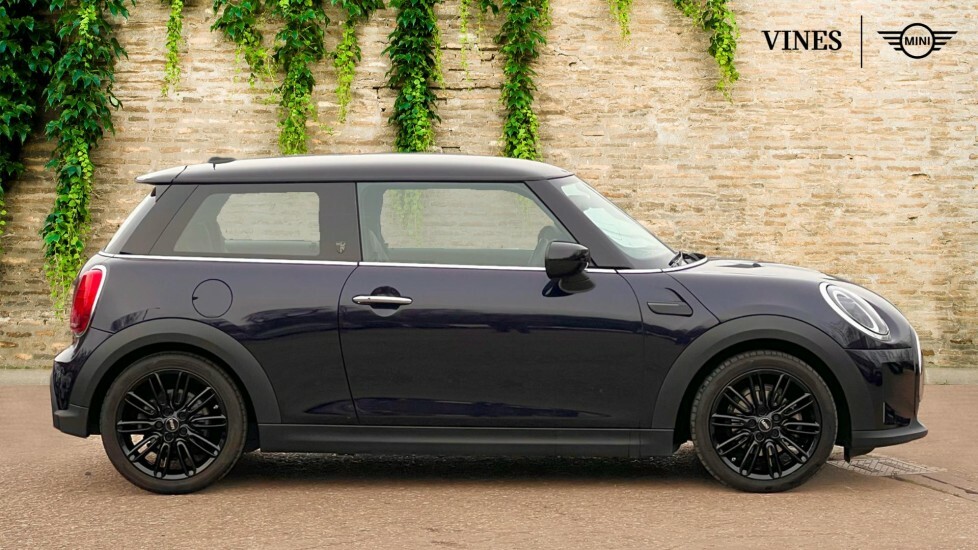 Mini Hatch 3-Door Hatch Cooper Exclusive GP23WDW Black #3