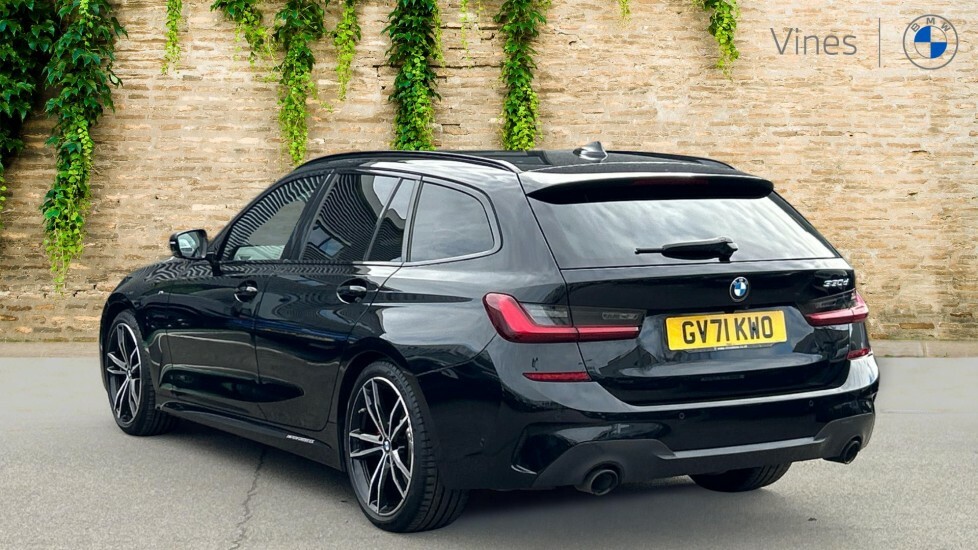 BMW 3 Series 330D M Sport Touring GV71KWO #2
