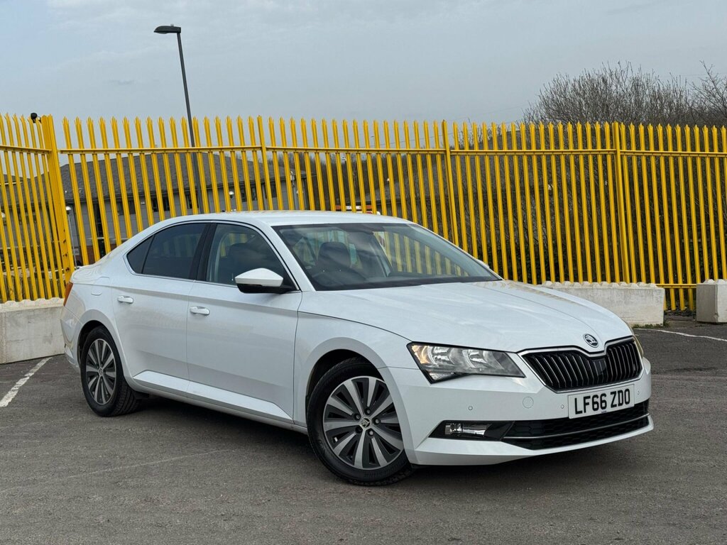 Skoda Superb 1.6 Tdi Greenline Se Technology Euro 6 Ss White