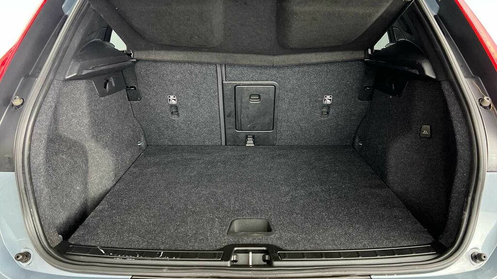 Volvo XC40 R-design, T3 LV21FFT Grey #5