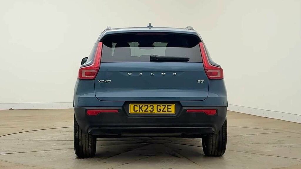 Volvo XC40 Plus, B3 Mild Hybrid, Dark CK23GZE Blue #4