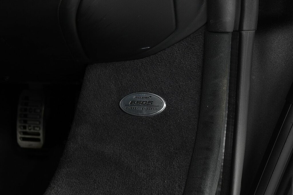McLaren 650S Automatic Black #22