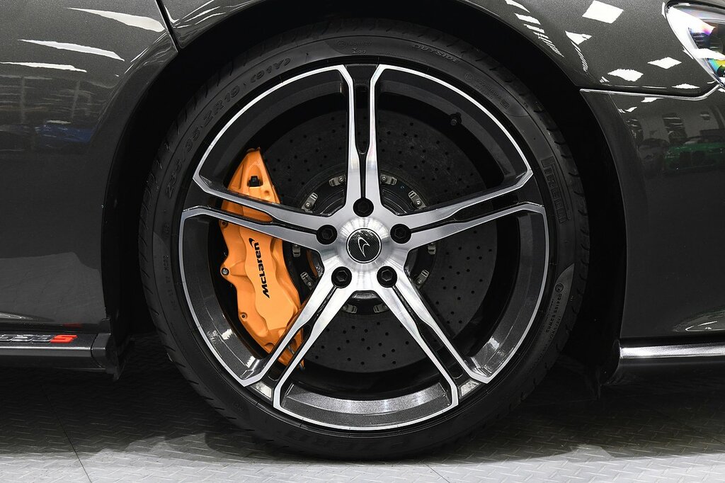 McLaren 650S Automatic Black #40
