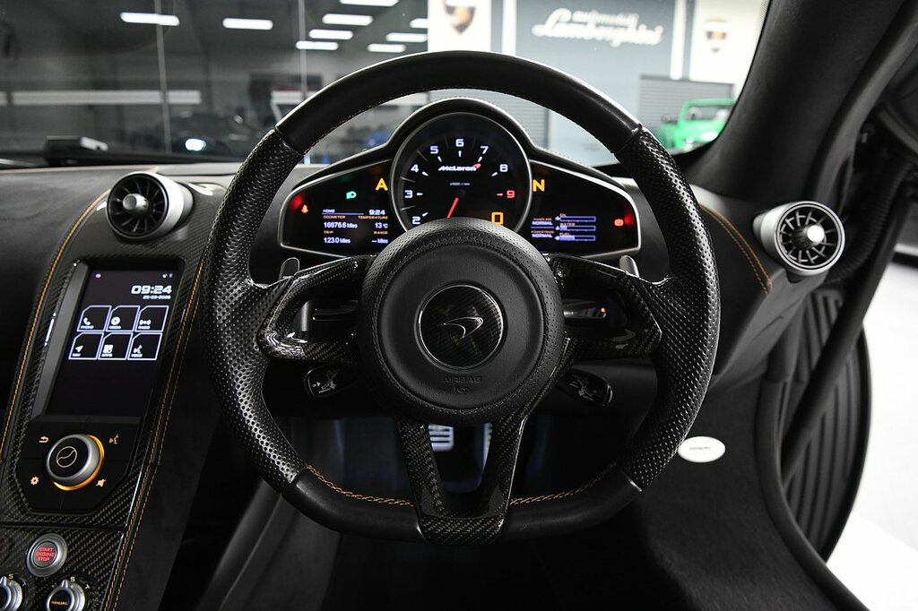 McLaren 650S Automatic Black #20