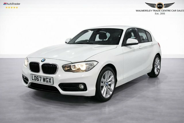 BMW 1 Series 118I Sport Hatchback LD67WGX White #2
