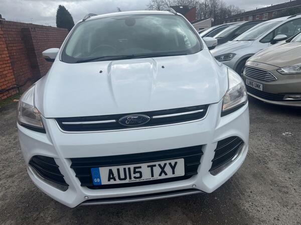 Ford Kuga 2.0 Tdci Titanium Powershift Awd Euro 6 Ss AU15TXY White #5