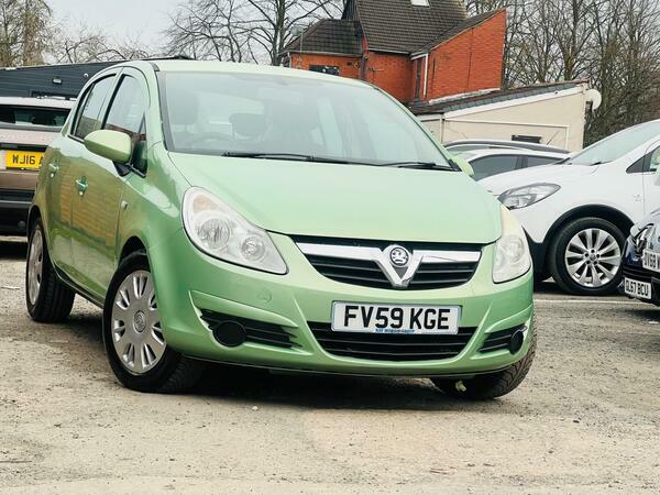 Vauxhall Corsa 1.4I 16V Exclusiv FV59KGE Green #2
