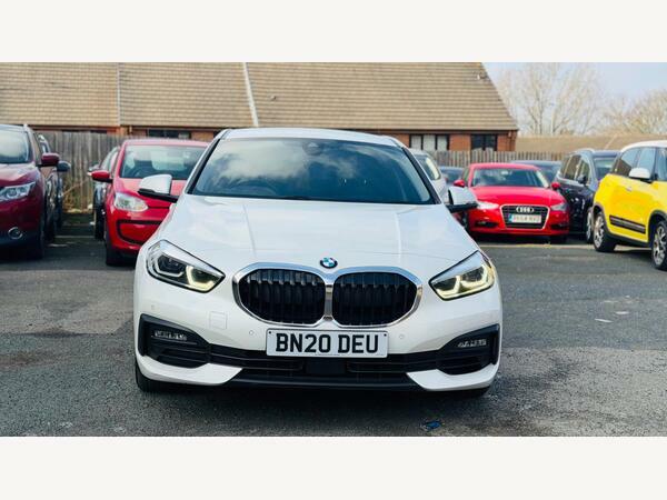 BMW 1 Series 1.5 118I Se Dct Euro 6 Ss BN20DEU White #2