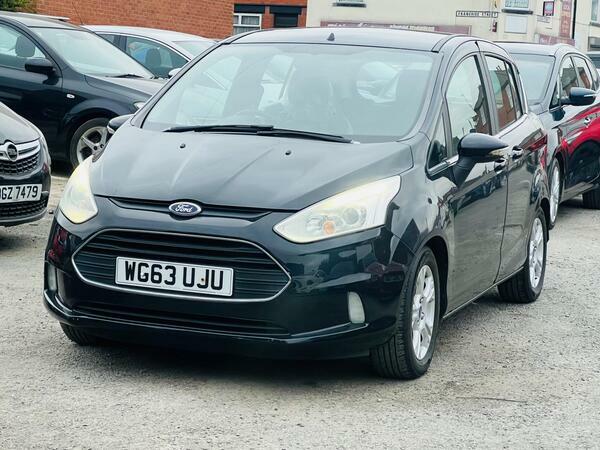 Ford B-Max 1.6 Zetec Powershift Euro 5 WG63UJU Black #2
