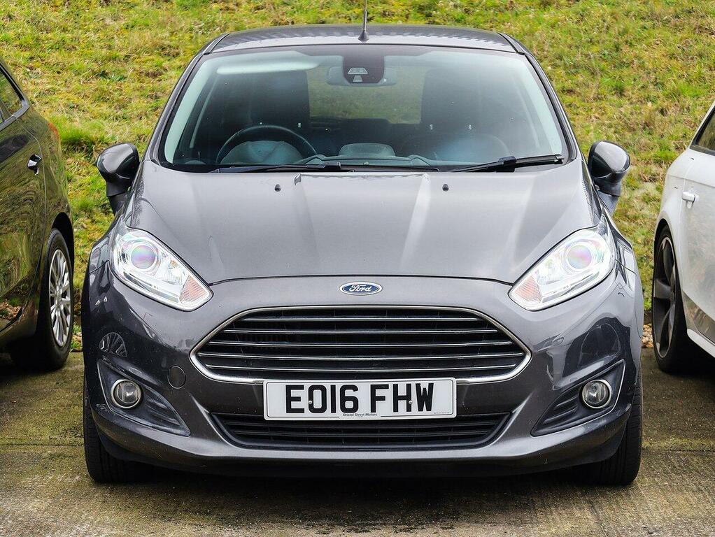 Ford Fiesta Econetic Titanium 1.5 Grey