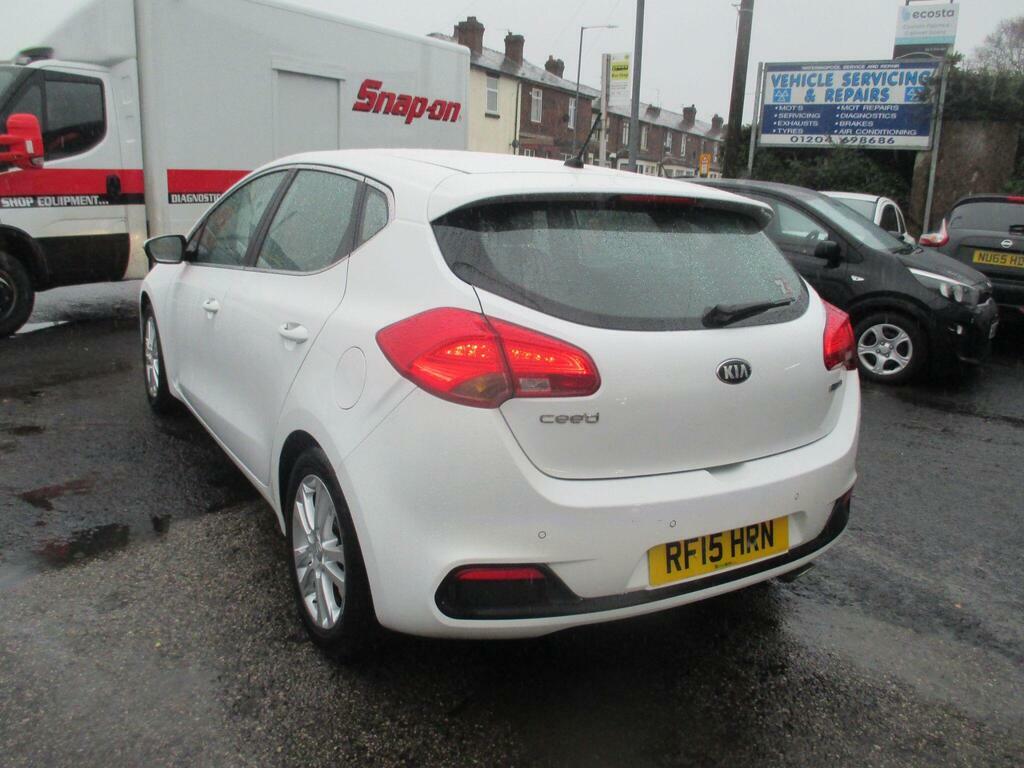 Kia Ceed 1.6 Crdi Ecodynamics 2 Euro 5 S S White #5