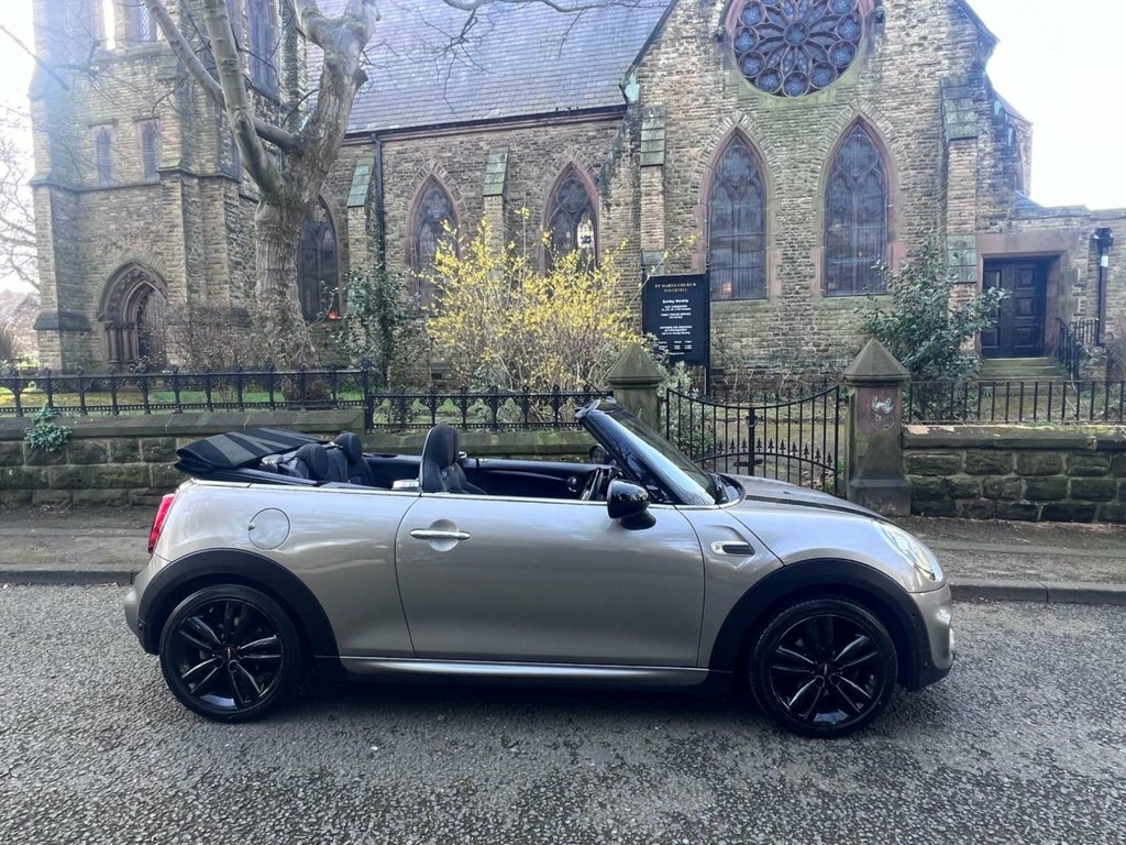 Mini Convertible 1.5L Cooper Sport LR19SGU Silver #4