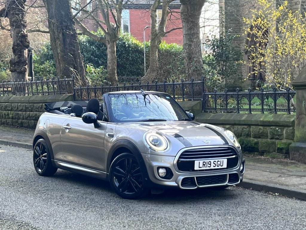 Mini Convertible 1.5L Cooper Sport Silver
