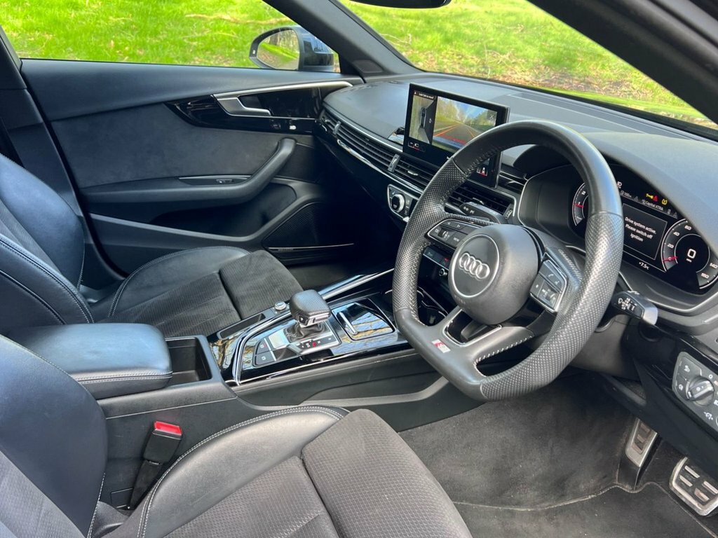 Audi A4 2L Black Edition KU70ZYK Black #2