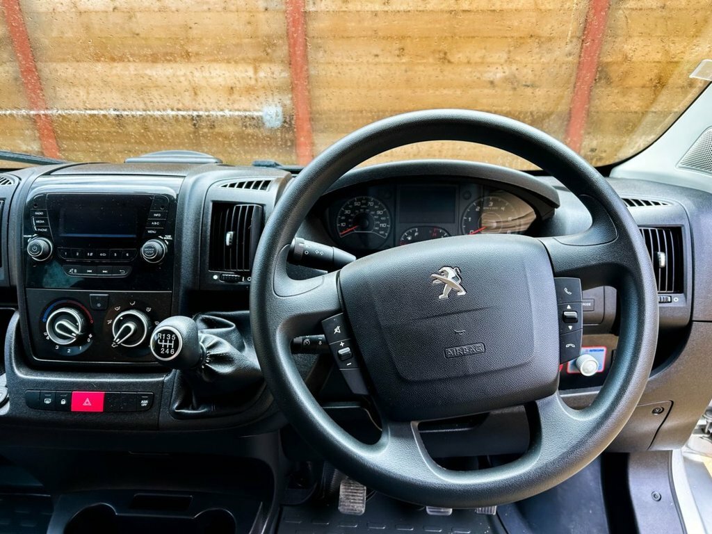 Peugeot Boxer 2.2L S Silver #2