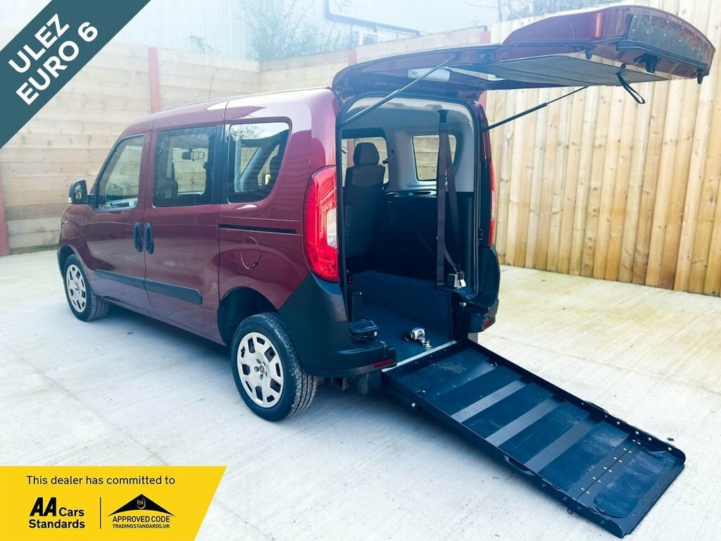 Fiat Doblo 1.4L Pop Red