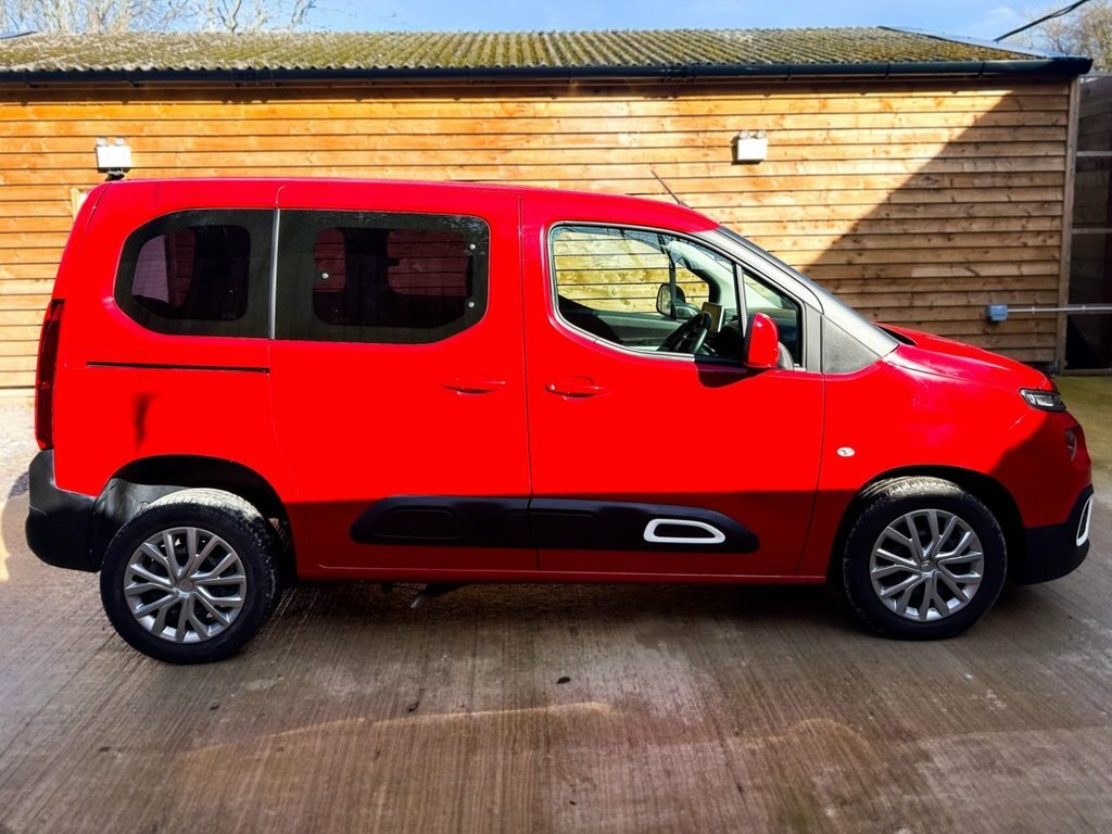 Citroen Berlingo 1.5L Feel Red #4
