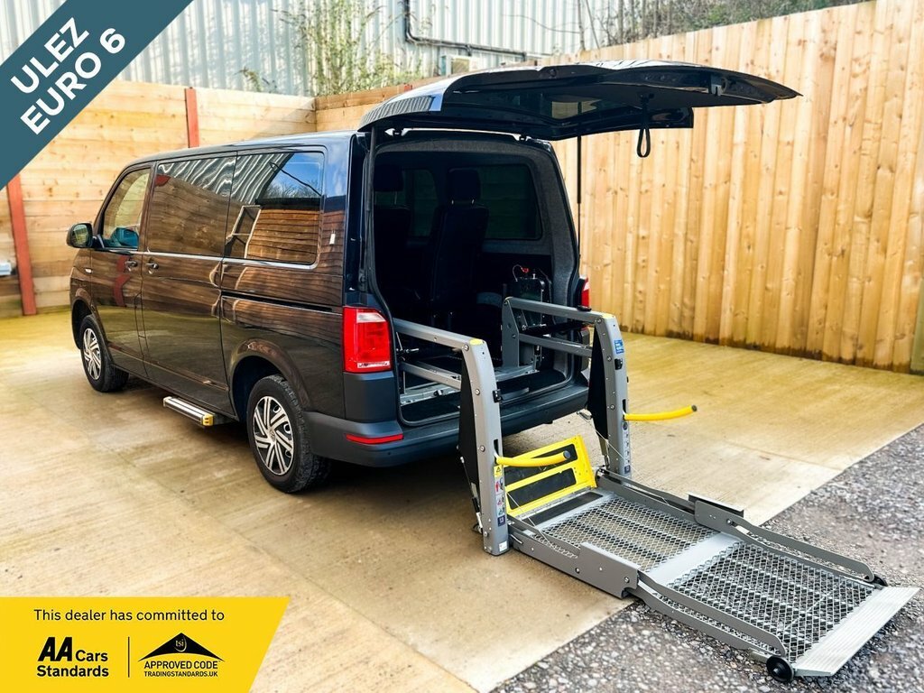 Volkswagen Transporter 2L Startline Blue