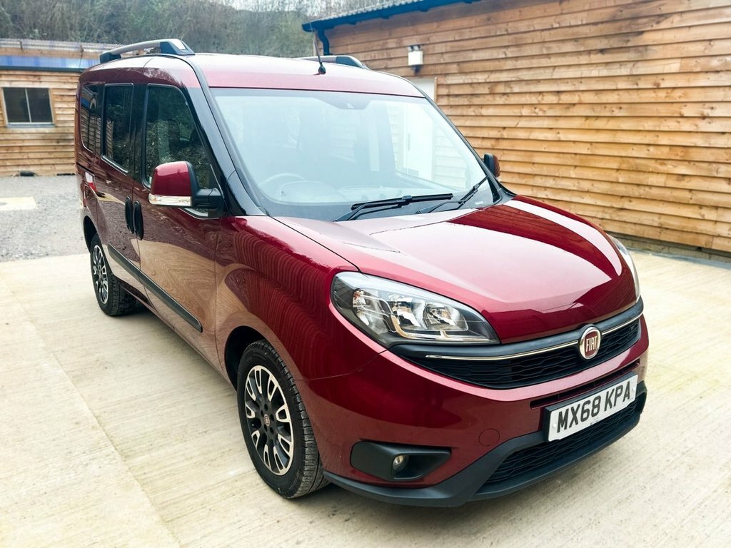 Fiat Doblo 1.6L Lounge Red #3