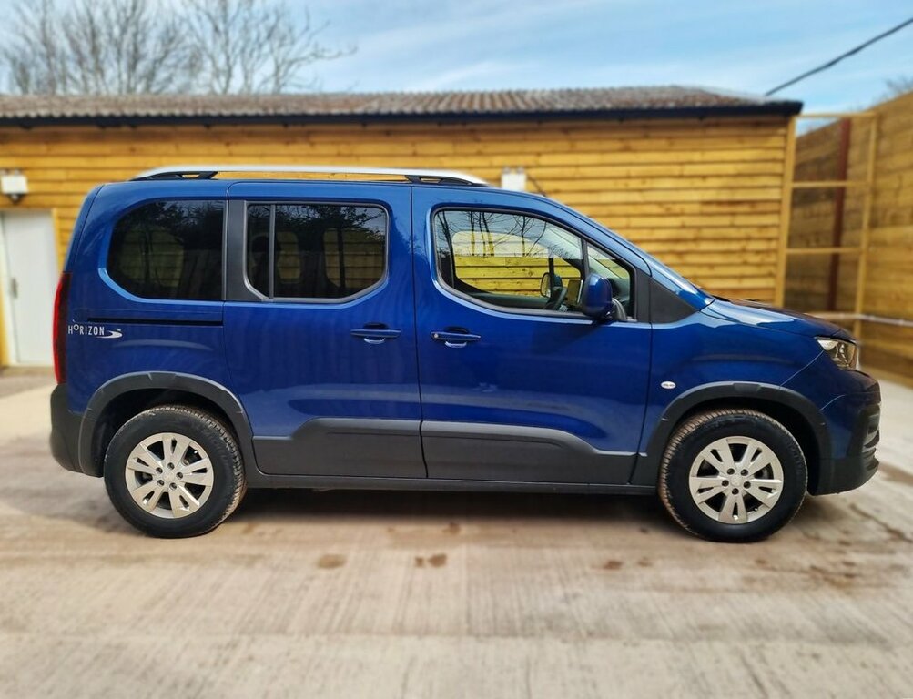 Peugeot Rifter 1.5L Allure Blue #6