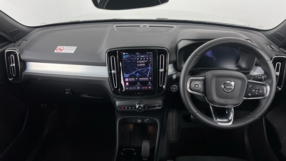 Volvo XC40 B3 Black Edition Plus, Mild Hybrid, Roa RV75NYU White #5