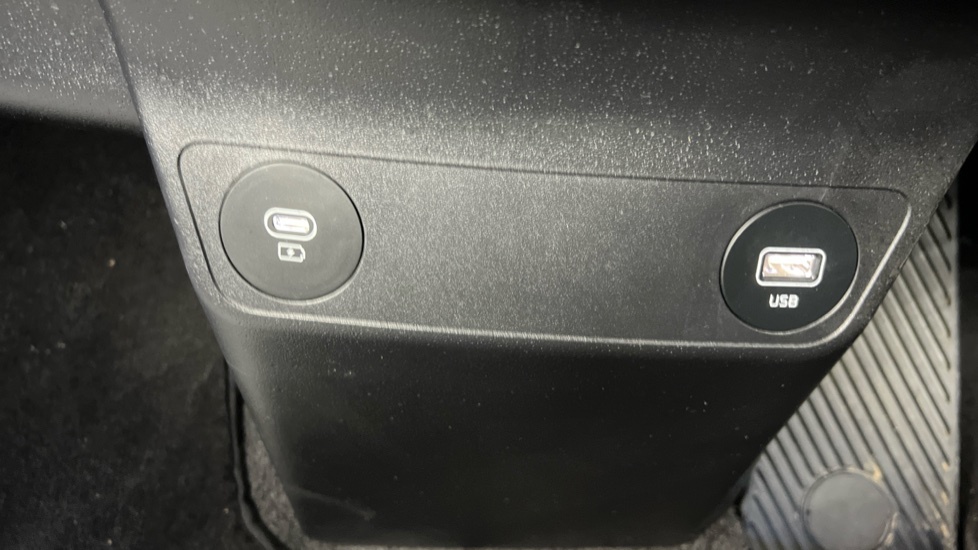 Kia  3 1.5P Mt Isg Silver #19